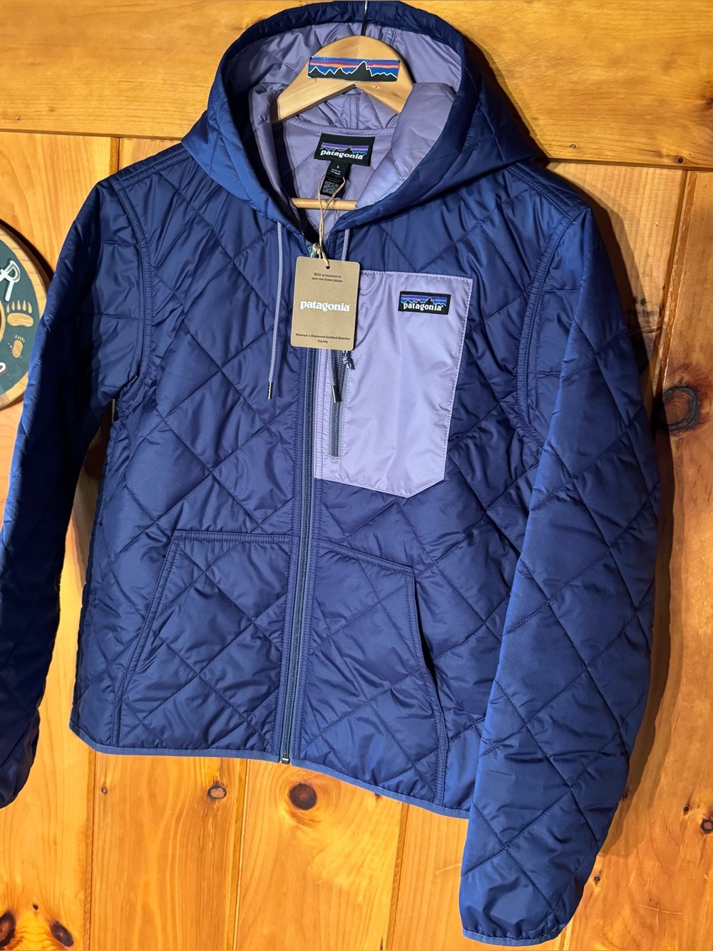 Patagonia Diamond Quilted Bomber Hoody Jacket Small NWT